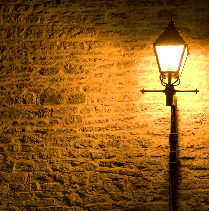 100 Watt LED Corn Bulb Easily Replaces Edison Bulb