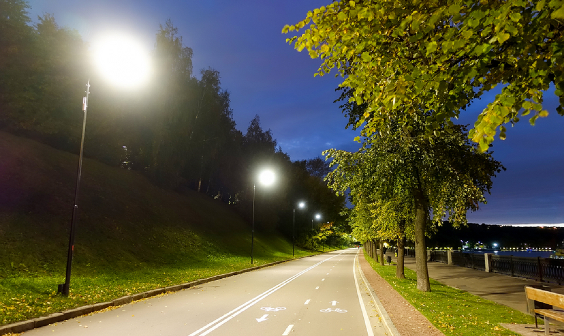 LED Street Light Design Technology for Road Lighting
